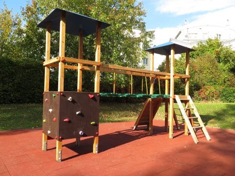 Doppelturmanlage auf Kinderspielplatz von FREISPIEL