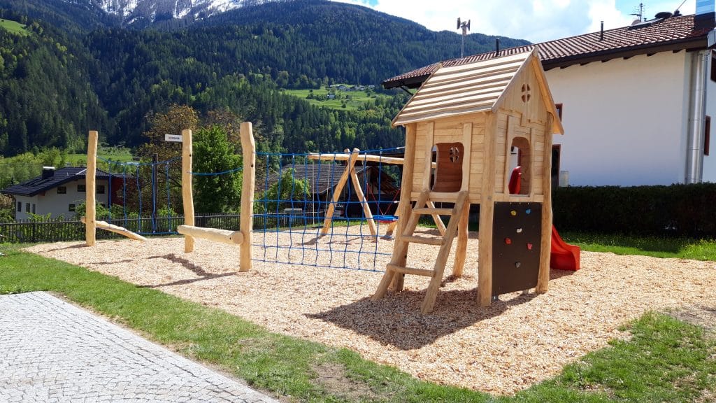 Neuer Spielplatz Tirol