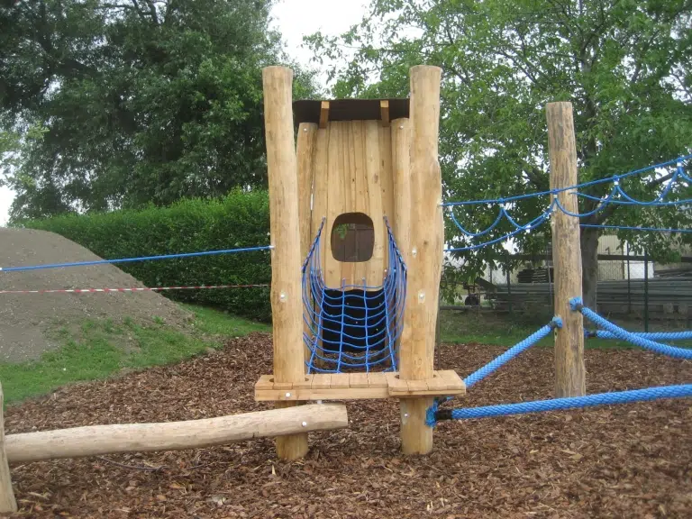 Spielgeräte mit hohem Spielwert für Kinder