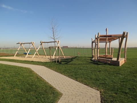 Spielplatz-Referenz von FREISPIEL in2326 Lanzendorf, Karl Strycek Straße