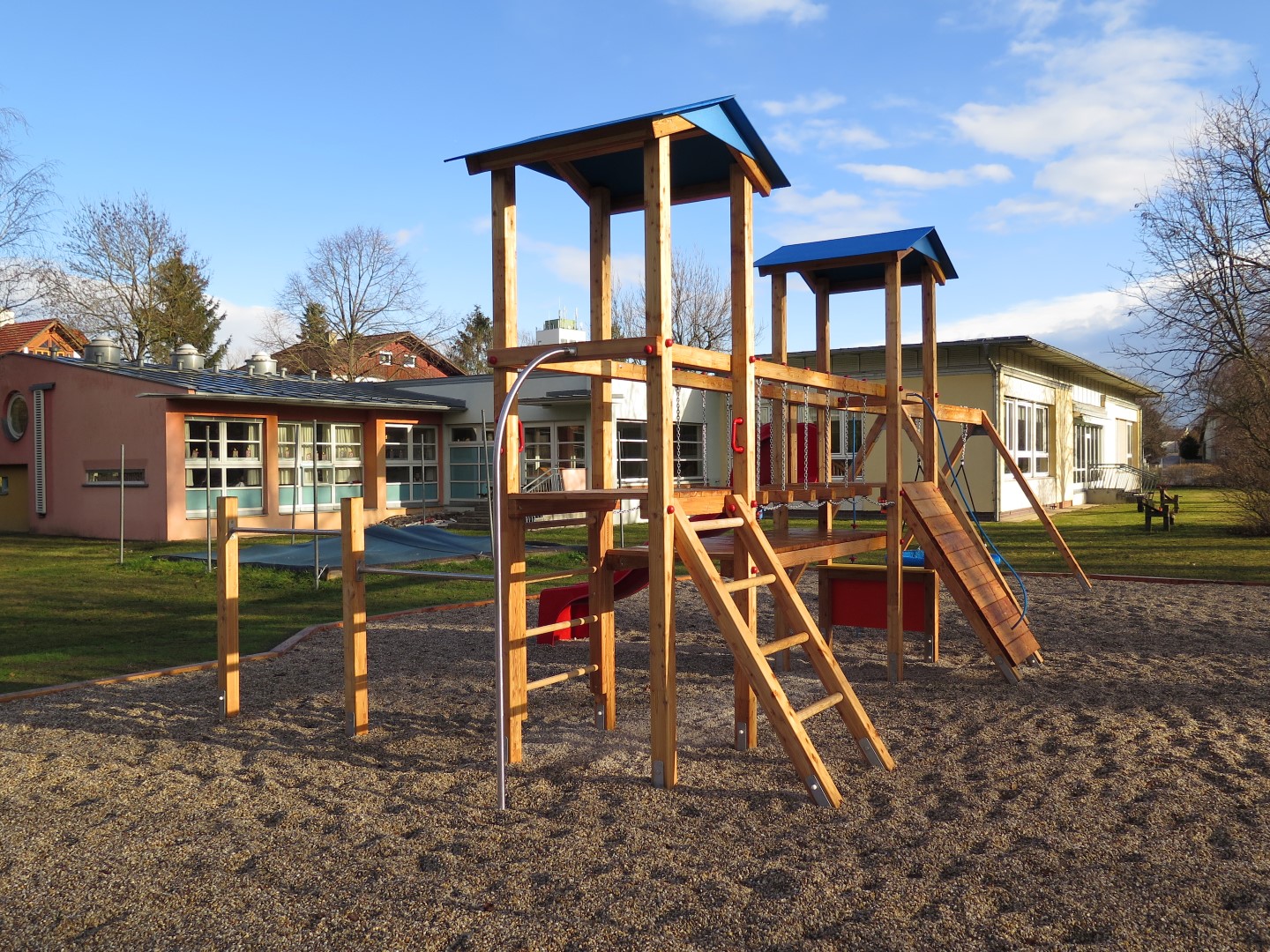 Kindergartenspielplatz von FREISPIEL: Smile Basic