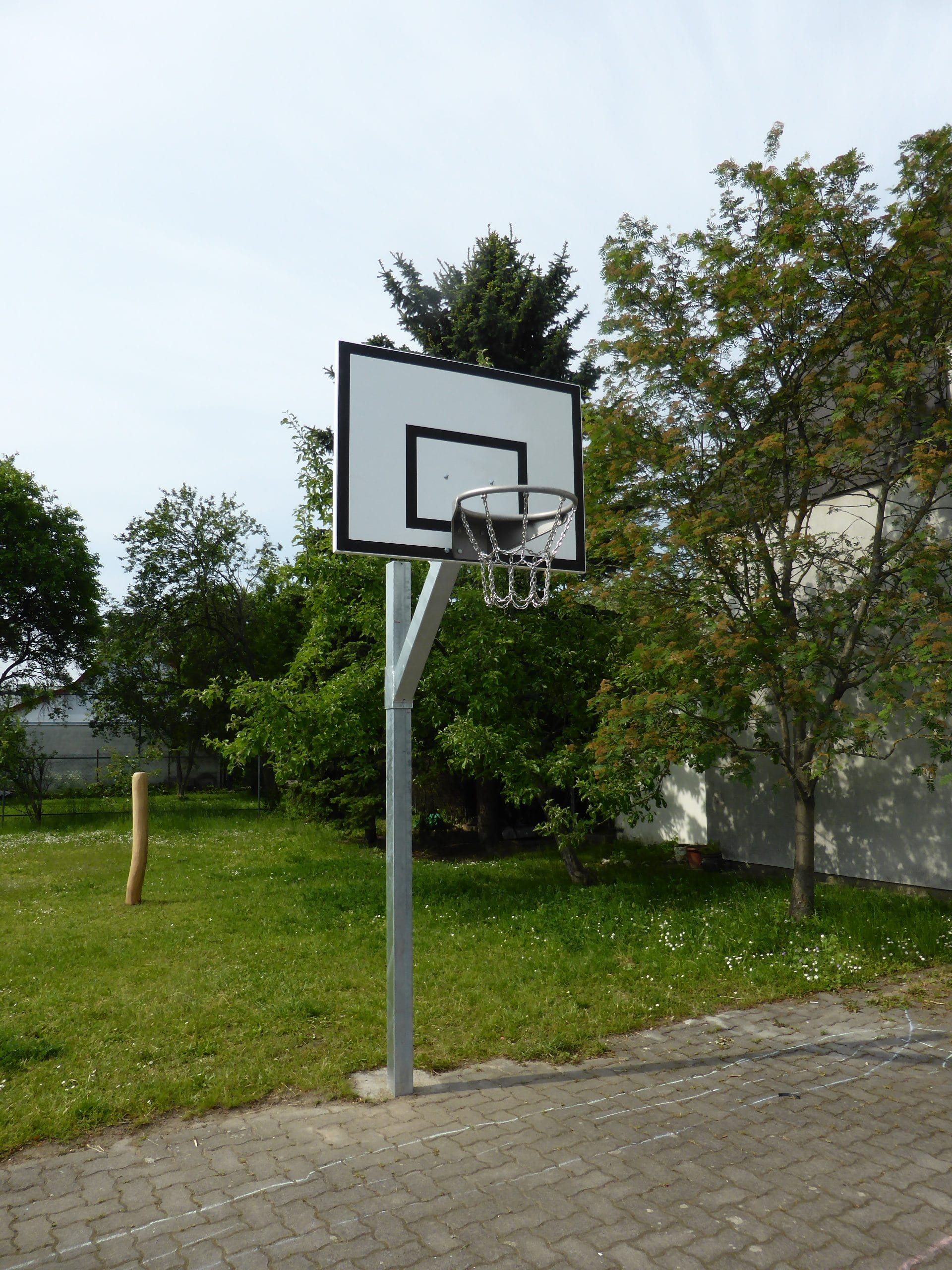 Basketballanlage von FREISPIEL, dem Sportplatzbauer