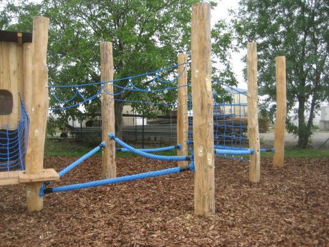 Spielgeräte aus Seilen für Schulen, Kindergarten oder öffentlichen Parks