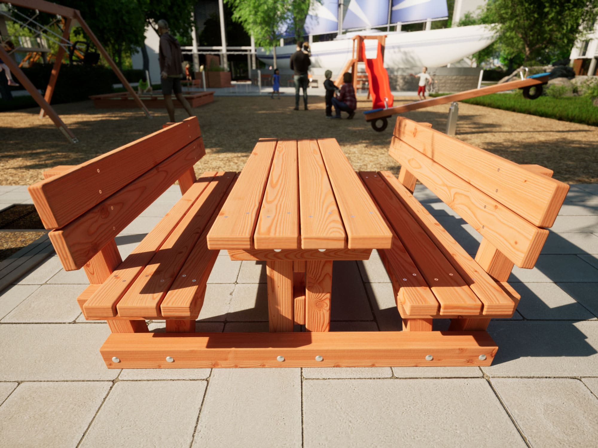 Tischbankkombination mit Lehne aus Lärchenholz in Kindergröße vor einem Spielplatz